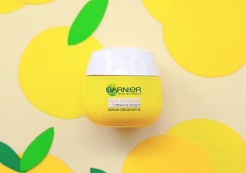 03FreshLively1SPF19